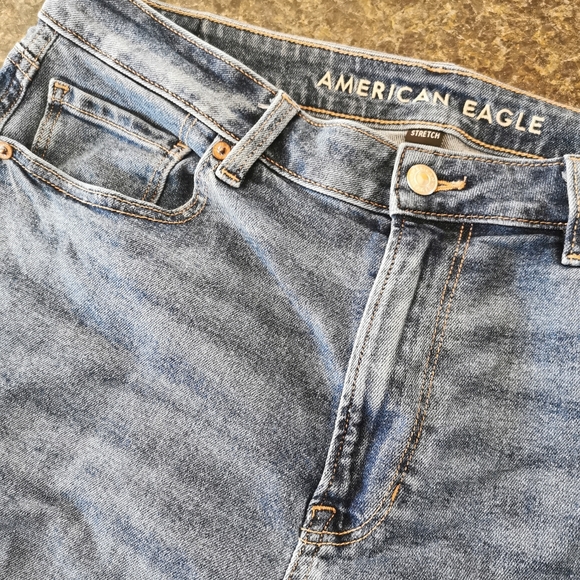 American Eagle High Waisted Jeans - Picture 5 of 12